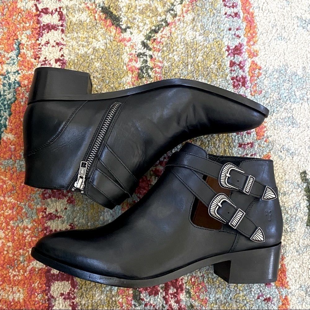Frye Ray Western Black Leather Shootie Ankle Boots Buckle Boho Cowgirl Size 10 - Picture 5 of 9